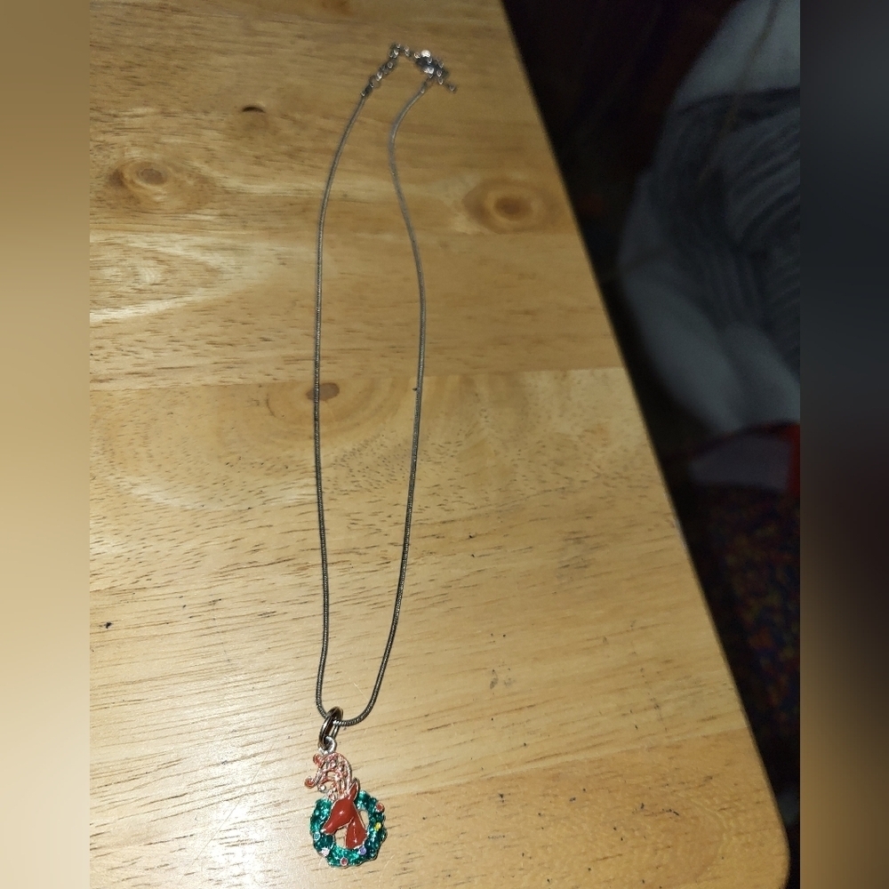Christmas Silver Tone Reindeer Wreath Pendant Necklace
